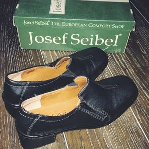 •Josef Seibel• Black Loafers Size 9 ⚠️FINAL PRICE